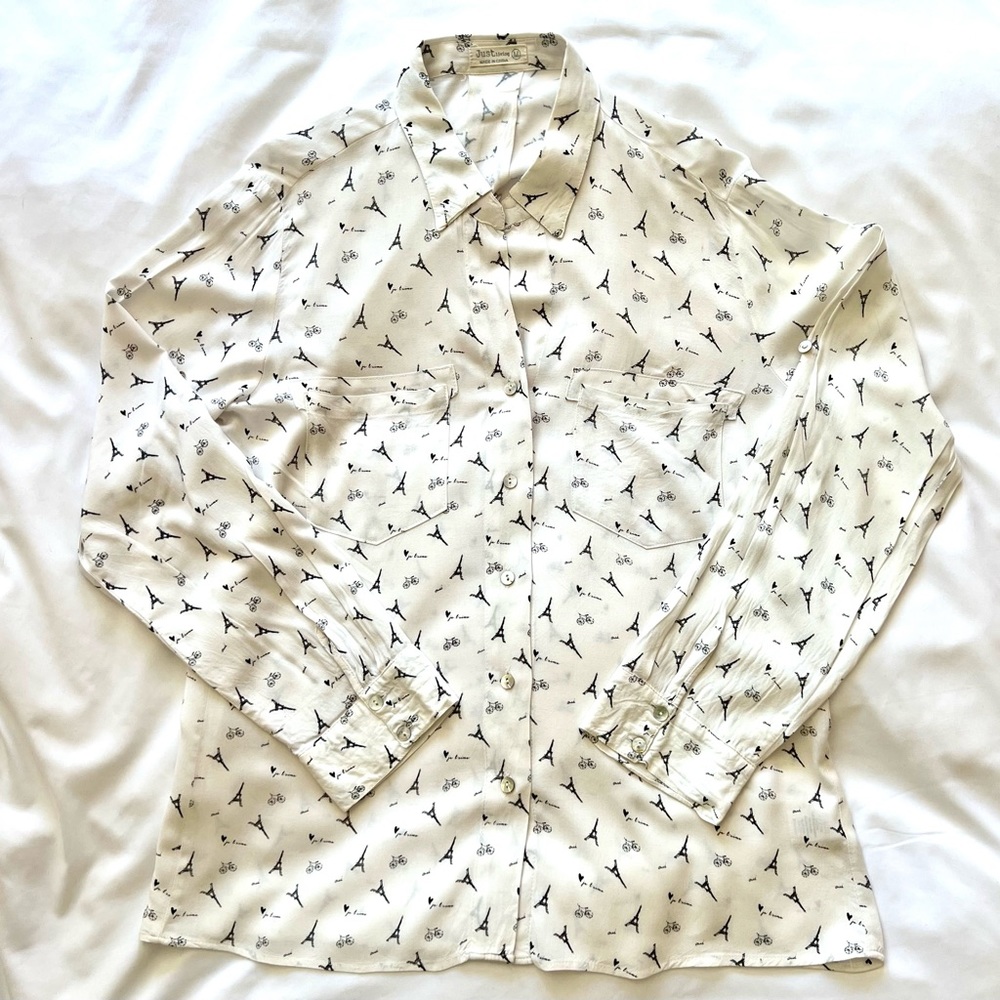 Medium, long sleeve button down